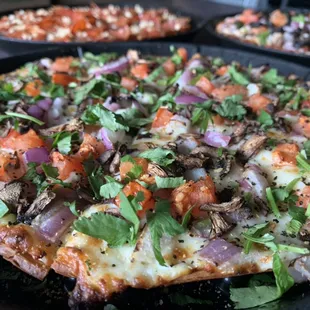 Veggie Delight on Cauliflower Crust!