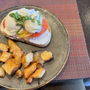 Heirloom tomato toast