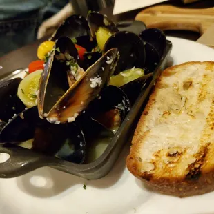 Steamed Mussels