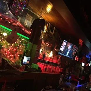 Great bar &amp; TV's!