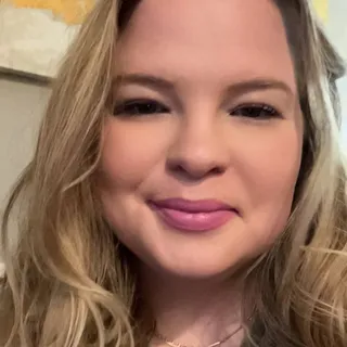 Taryn F.