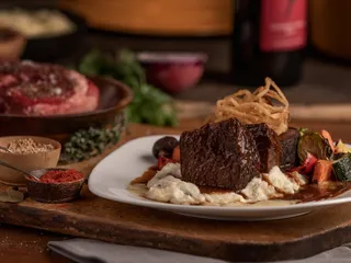 Cooper's Hawk Winery & Restaurant- Lee's Summit