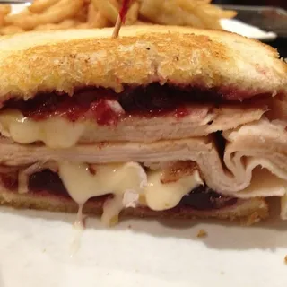 Grilled Turkey and Brie Sandwich