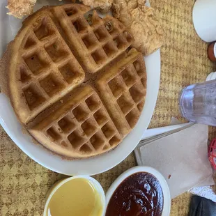 pretty brown waffle&amp;chicken tenders