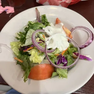 Super fresh salad. Home-made ranch.