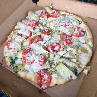 Vegan artichicken pizza (12" - $19.95)