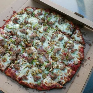 Large supreme pizza