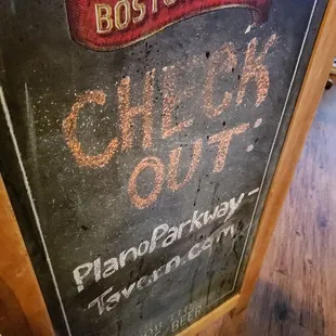 Great easygoing sports bar with free poker several times each week!