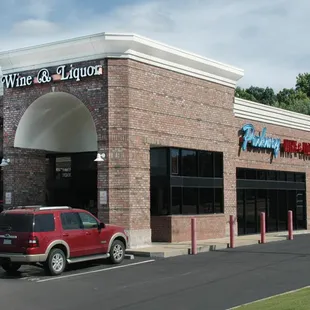 Parkway Wine and Liquor is located in Cordova,TN