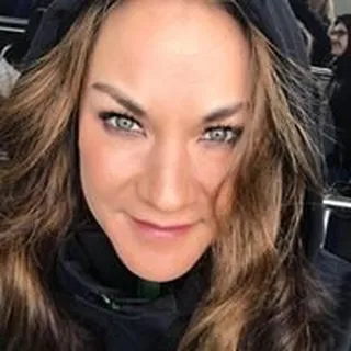 Sarah R.