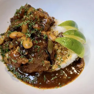 Slow Braised Oxtails w/Butter Beans &amp; Rice