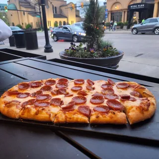 Old Pub-Style Pepperoni