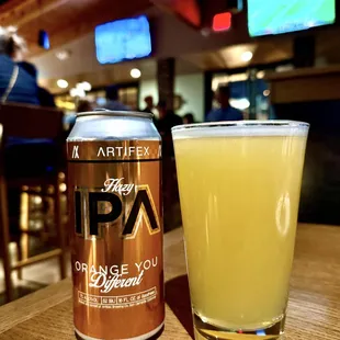 VERY DELICIOUS HAZY IPA ! See my featured review of Parlor in San Clemente on my international website at classicbitesandbrews.com