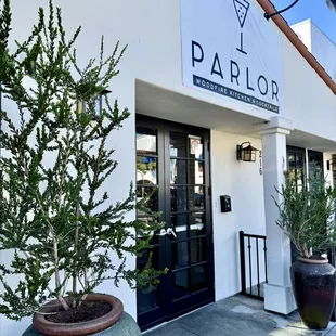 I had a nice chat with Kyle the bartender and Jimmy the Executive Chef !