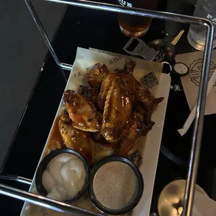 Sriracha honey chicken wings