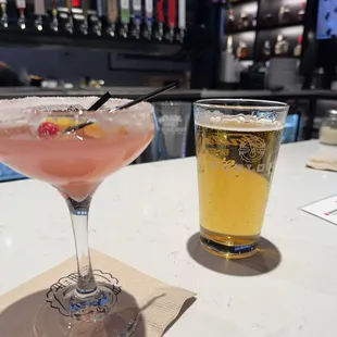 Sour vodka martini - delish!