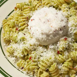 Fusilli Genovese - Corkscrew-Shaped Pasta, Basil Pesto, Creamy Burrata
