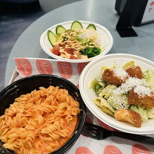 Spicy rigatoni, Caesar salad