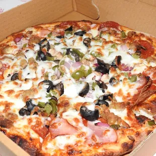 Henry's Supreme Pizza