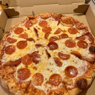 The pizza at Parran's is delicious. We were so surprised at how good it was. Pricy but so good.