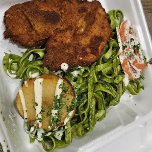 Tallarin Verde con Milanesa