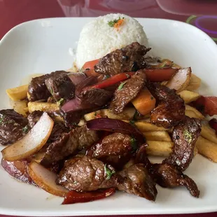 Lomo Saltado