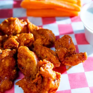 chicken wings, fried chicken, food, chicken, chicken wings and fried chicken, fried chicken wings, bbq wings, poultry, bbq chicken