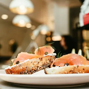 Smoked Salmon Bagel
Cream Cheese, Dill, Capers,Pickled Red Onion &amp; Smoked Salmon Lox on Starship&apos;s Everything Bagel