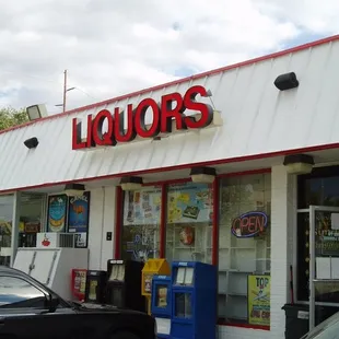 the outside of a liquor store