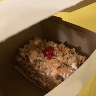 This truly was a frothy, melt-in-your-mouth deliciousness of a Burnt Almond Torte