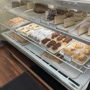 Cakes upon cakes! (This is where I ended up snagging a Burnt Almond Torte tiny)