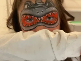 Antoinette's Face Painting