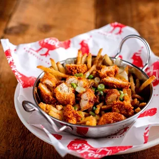 Hot Chicken Poutine