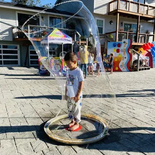 Kid in bubble !