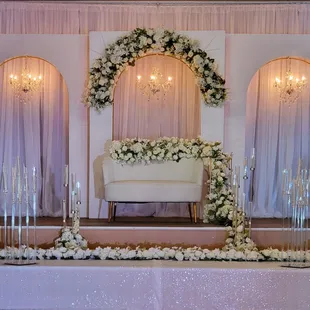 Pure White Decorations,  Classic and always elegant  For those Romantic Weddings.