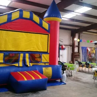 Rain or shine we can help make your party a success. Thanks to Adan and Rocio for using Party Paradise for their son Jovanni's 1st bday...