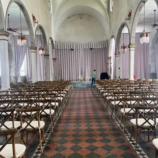 Marigny Opera House, X-back chairs