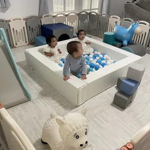 Winter Onederland theme!