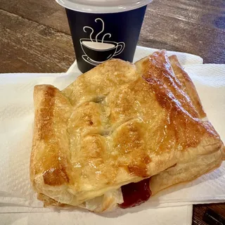 Pasabocas/Puff Pastry Guayaba