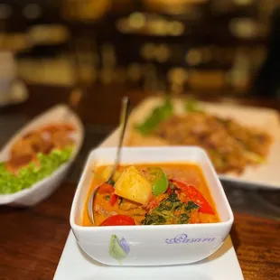 37. Roasted Duck Curry Dinner | Instagram: GaoGirlsGrubbin