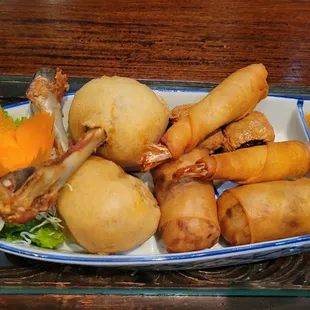 Sampler appetizers plate.