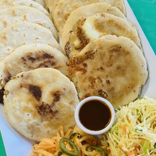 Pupusa platter