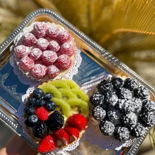 food, donuts, dough desserts