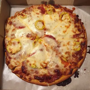 10&quot; pepperoni, onion, banana peppers.