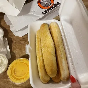 Breadsticks with cheese