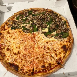 Lg - 1/2 cheese + 1/2 mushroom&amp;spinach