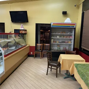 sushi and sashimi, interior