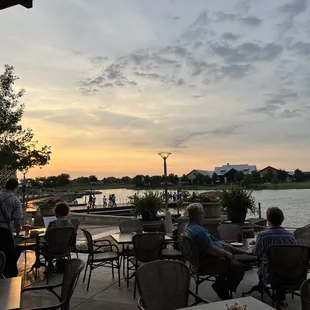 Outdoor seating by the lake.