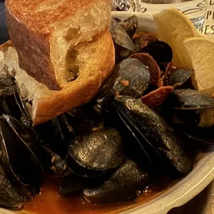 MUSSELS ARRABIATTA spicy tomato broth + roasted garlic + fried pepperoni