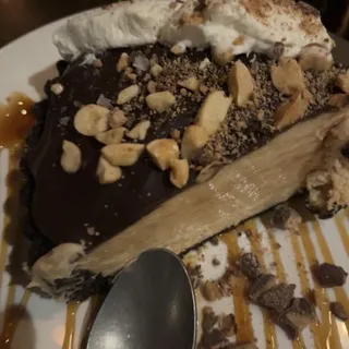 CHOCOLATE PEANUT BUTTER PIE